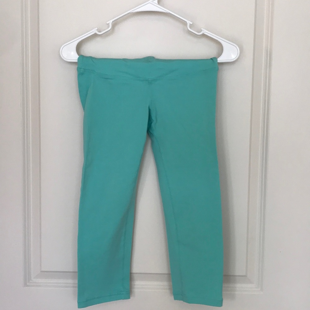 GapFit XS Aquamarine Capris